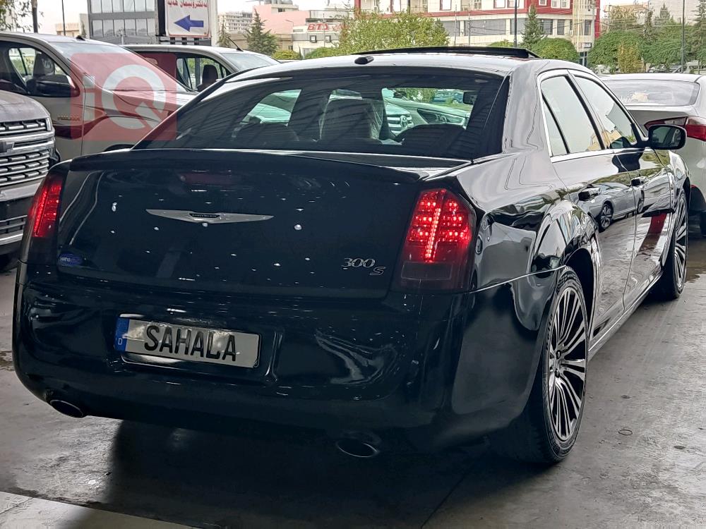 كرايسلر 300